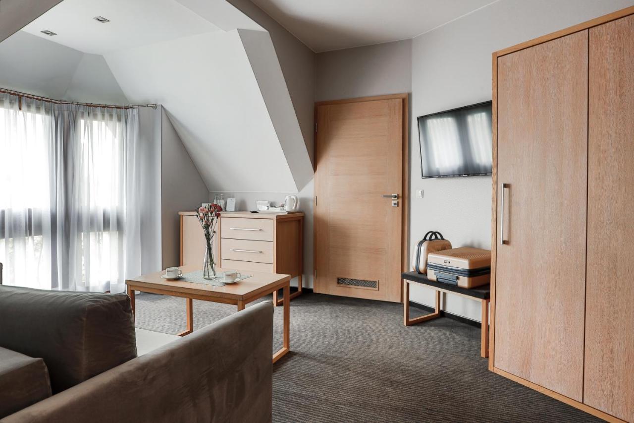 Hotel Salve Glogowek Eksteriør bilde